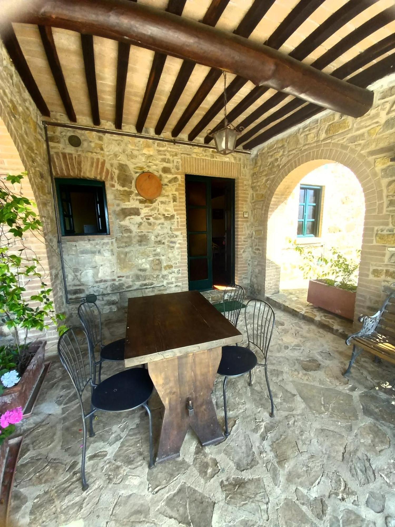 Agriturismo La Fontanella & Glamping スヴェレート エクステリア 写真